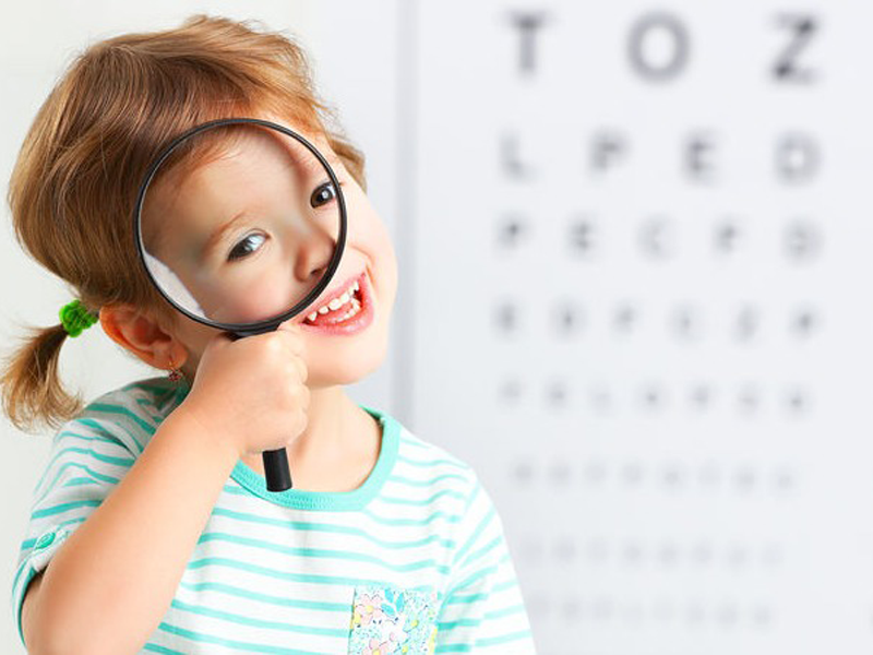 5-thoi-quen-giup-tre-co-doi-mat-khoe-manh