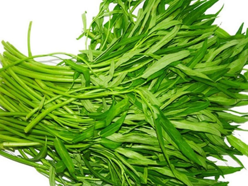 bat-ngo-rau-muong-chua-di-ung-rom-say-man-ngua